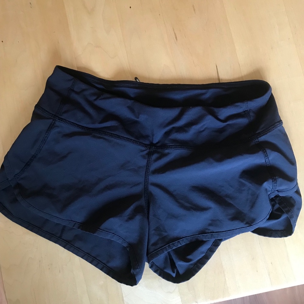 lululemon black shorts